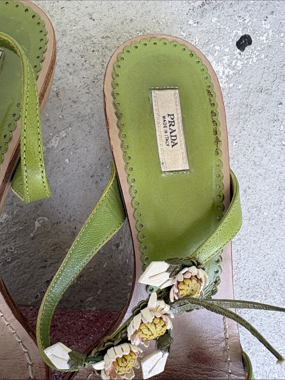 Prada Daisy leather kitten heels - Picture 7 of 14